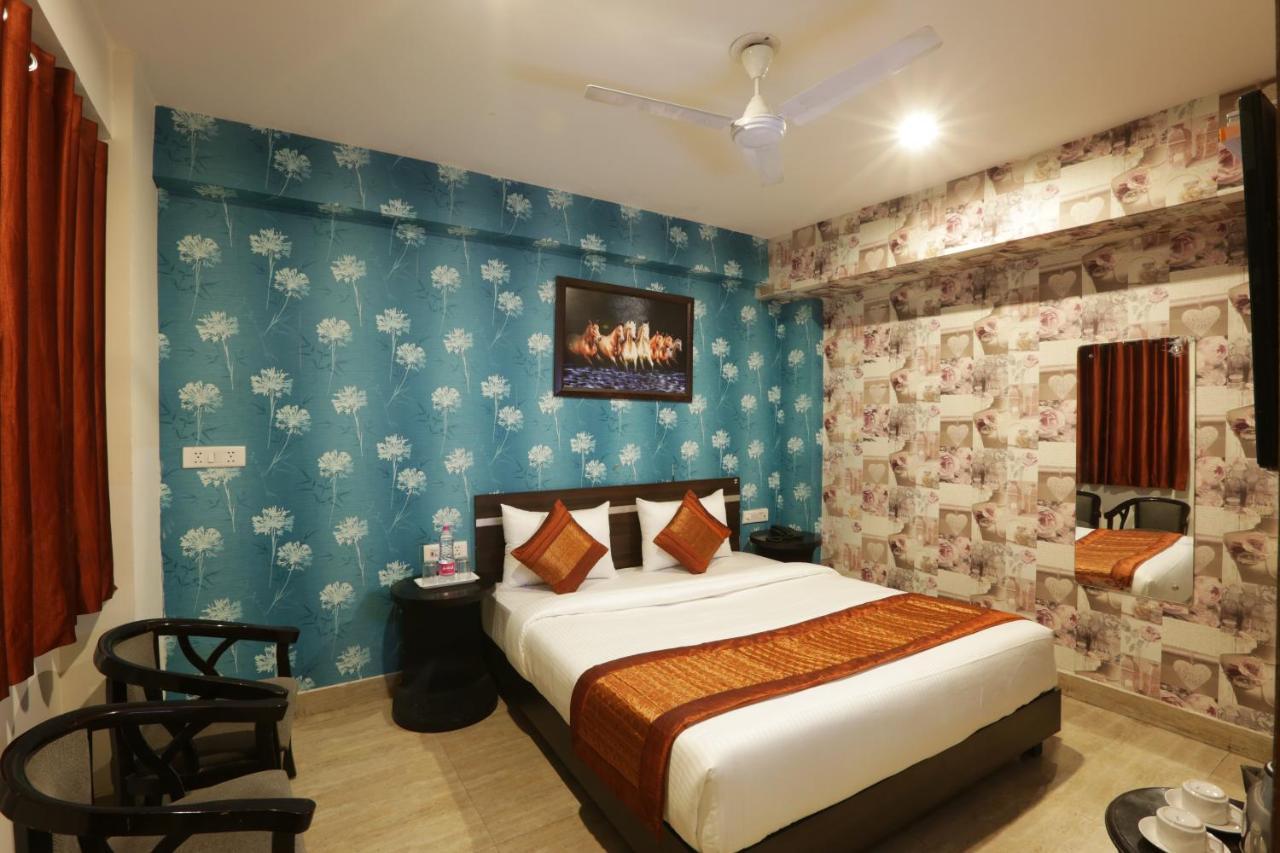 Hotel Airport Star New Delhi Exterior photo