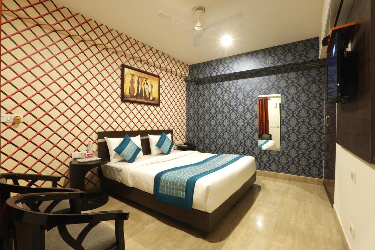 Hotel Airport Star New Delhi Exterior photo