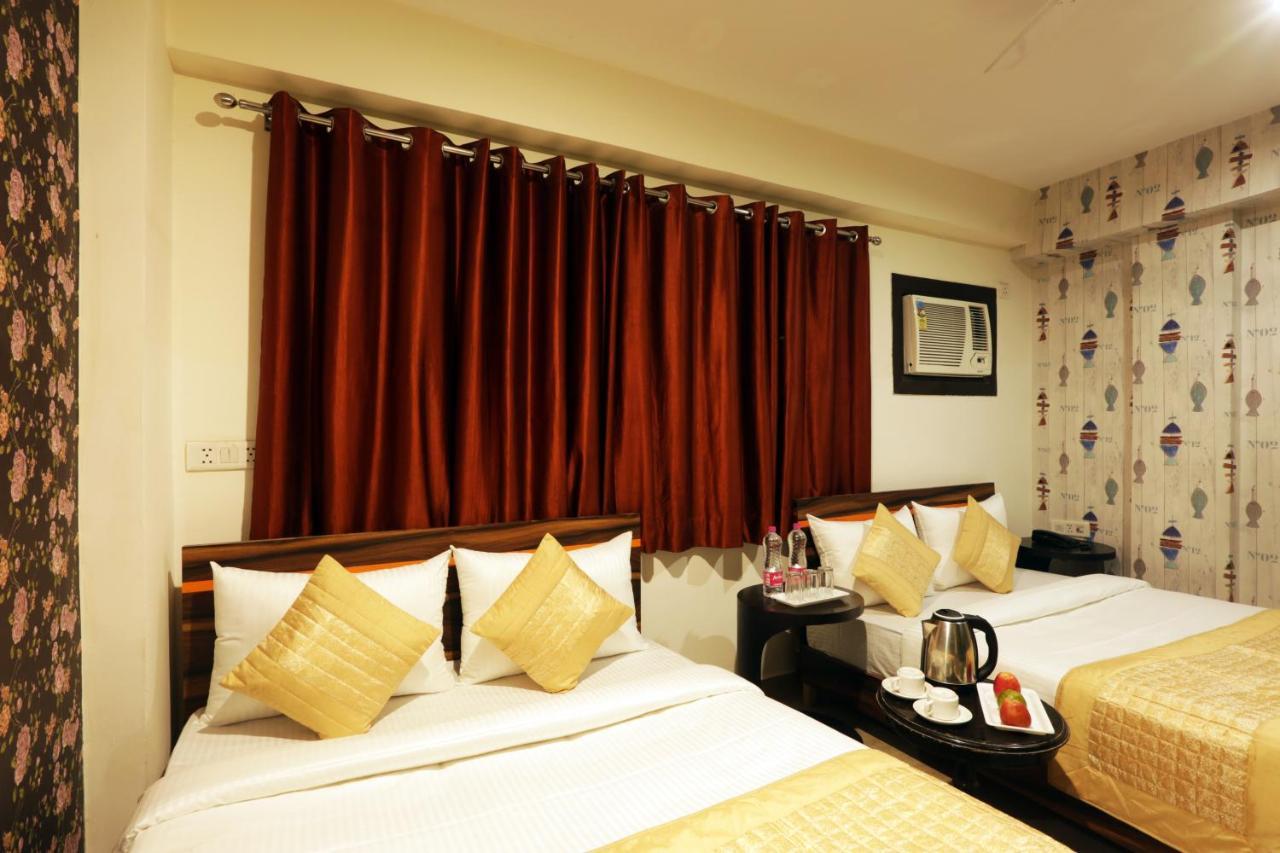 Hotel Airport Star New Delhi Exterior photo