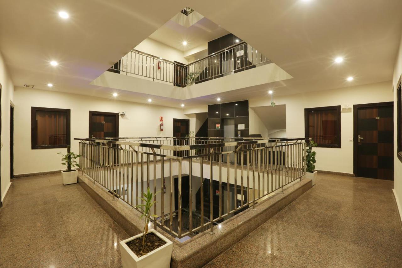 Hotel Airport Star New Delhi Exterior photo